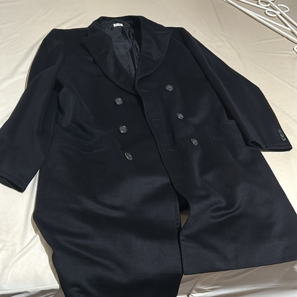 Selling - Picture 3 of 6